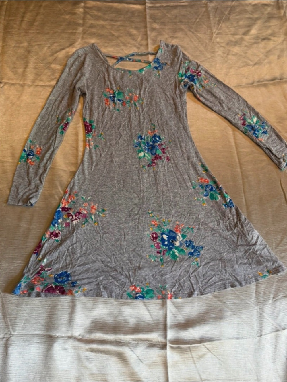 Gray dress with Flower accents